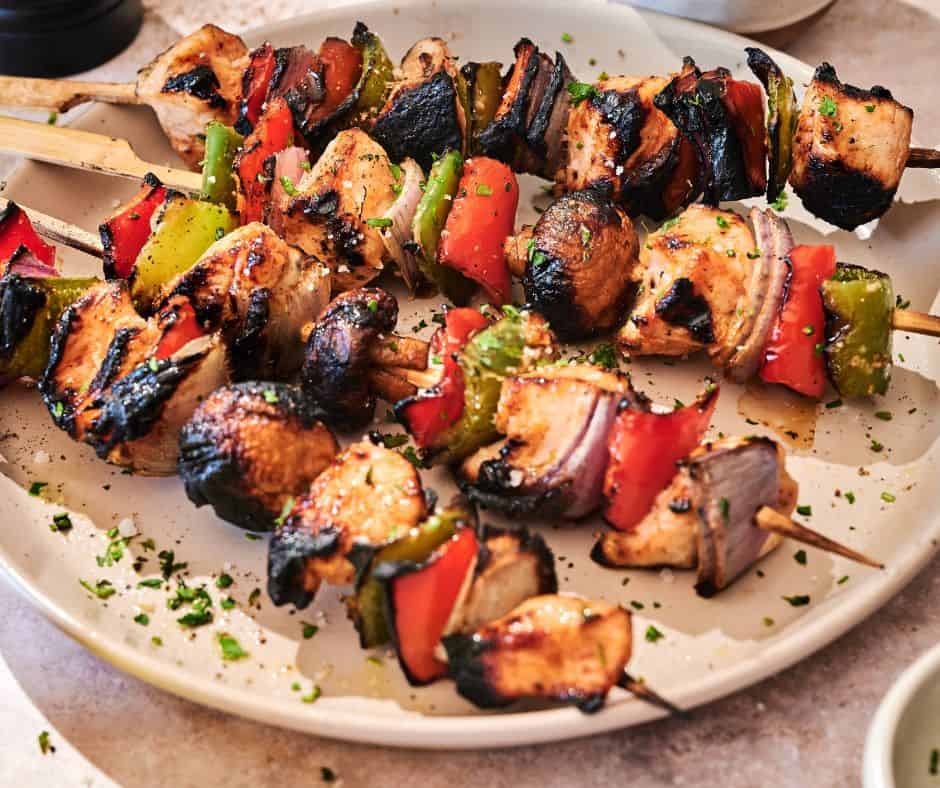 Quick & Easy Grilled Chicken Kabobs: 20-Minute Summer Meal
